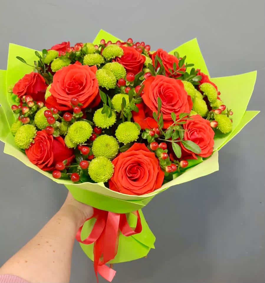 Букет цветов из: Хризантемы и Розы в Лискинском