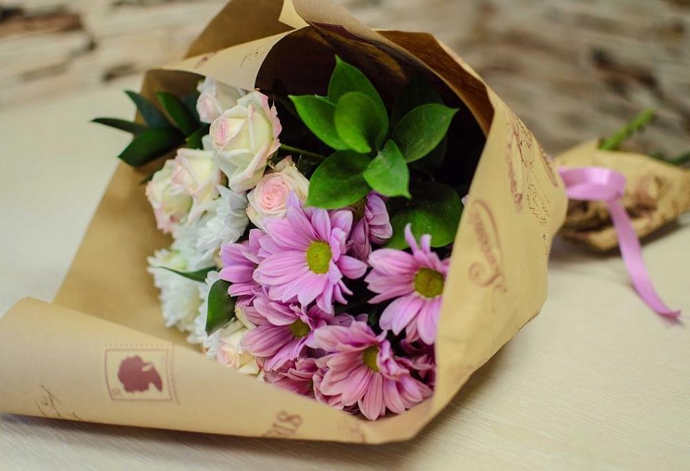 Букет цветов из: Розы и Хризантемы в Лискинском