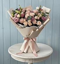 Букет цветов из:  Розы и Лизиантусы в Лискинском