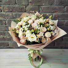 Букет цветов из:  Альстромерии, Розы и Хризантемы в Лискинском