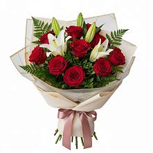 Букет цветов из:  Лилии и Розы в Лискинском