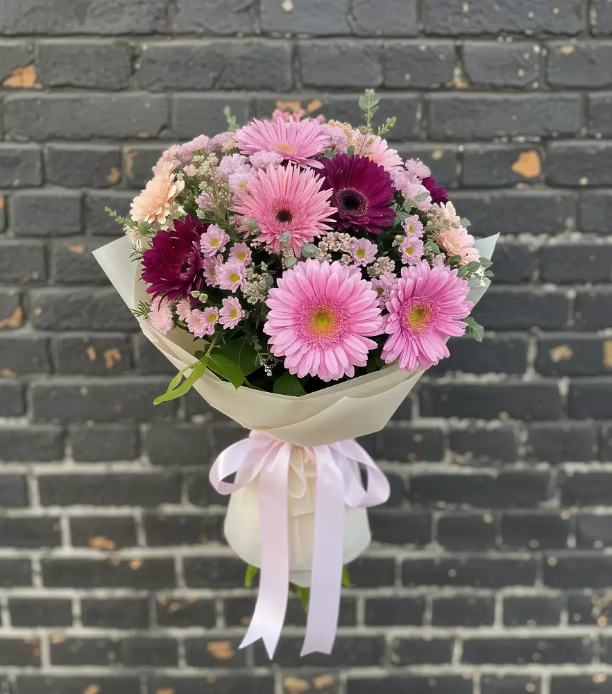 Букет цветов из: Герберы и Хризантемы в Лискинском
