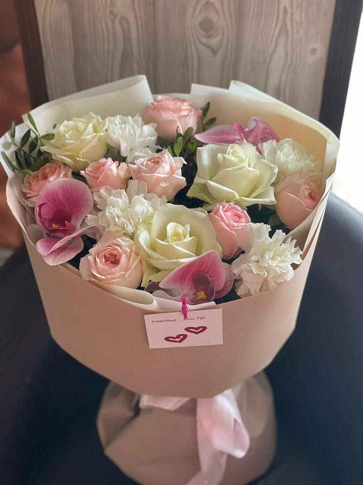 Букет цветов из: Орхидеи, Розы и Гвоздики в Лискинском