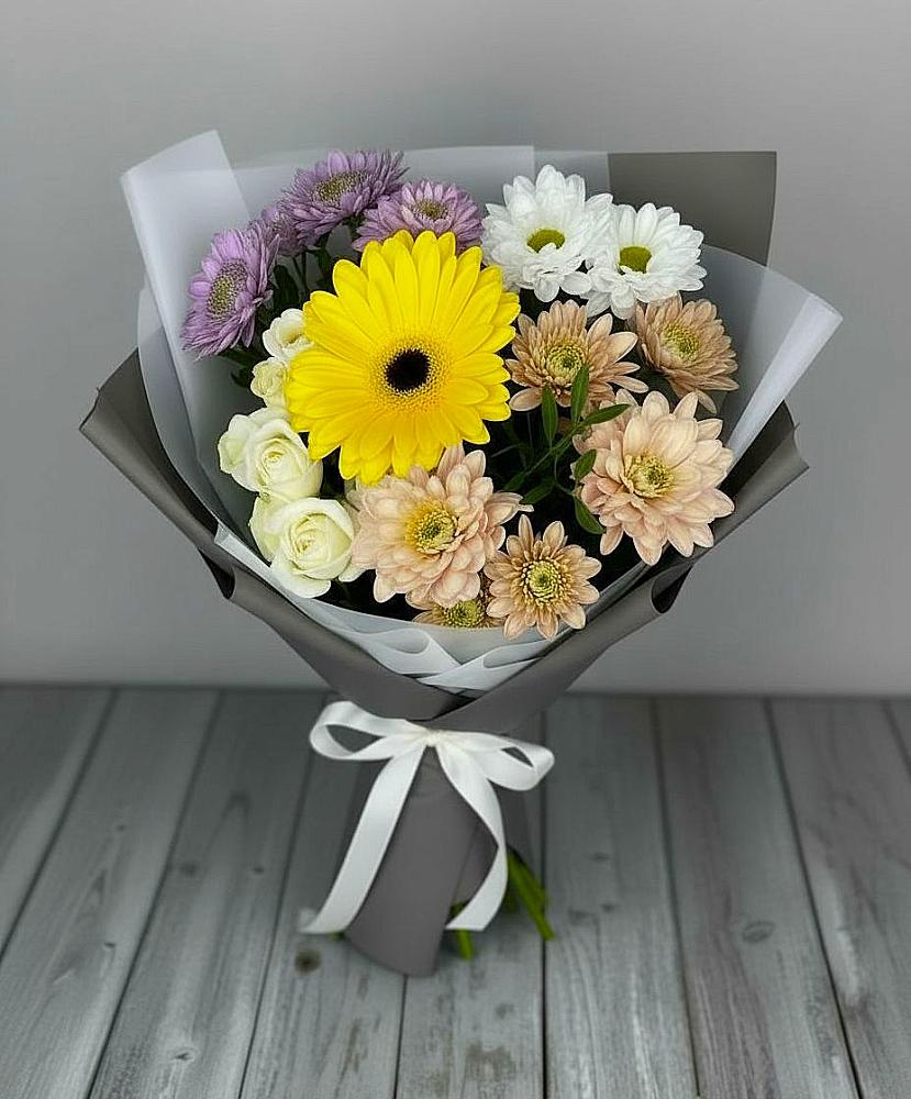 Букет цветов из: Розы, Герберы и Хризантемы в Лискинском