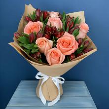 Букет цветов из:  Розы и Альстромерии #REPLACE_PRED# Лискинском