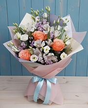 Букет цветов из:  Лизиантусы, Розы, Альстромерии и Гипсофила #REPLACE_PRED# Лискинском