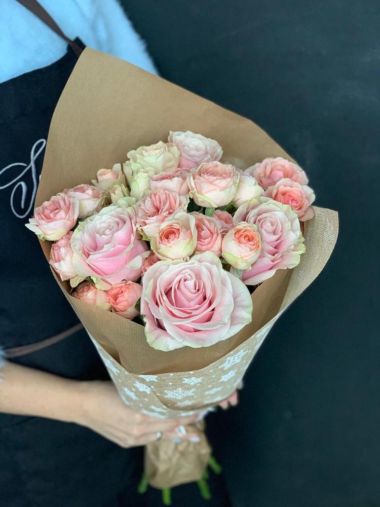 Букет цветов из: Хризантемы и Розы в Лискинском