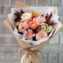 Букет цветов из:  Гвоздики, Хризантемы и Розы в Лискинском