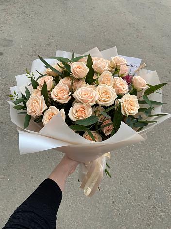 Букет Кремовые розы Латте в Лискинском