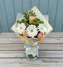 Букет цветов из:  Герберы, Розы и Хризантемы в Лискинском