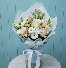 Букет цветов из:  Розы и Лизиантусы #REPLACE_PRED# Лискинском
