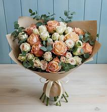Букет цветов из:  Альстромерии и Розы в Лискинском